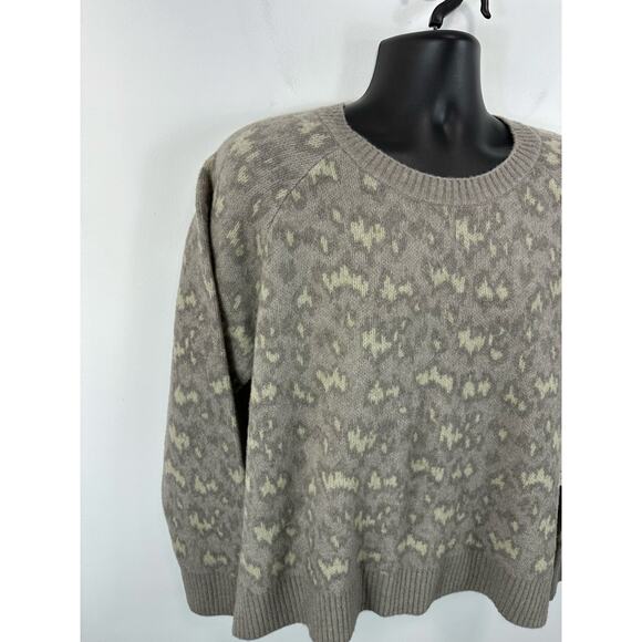 NWT Athleta Hawthorn Textured Crew Sweater Animal Print Sz XL Merino Wool Blend - Picture 13 of 15